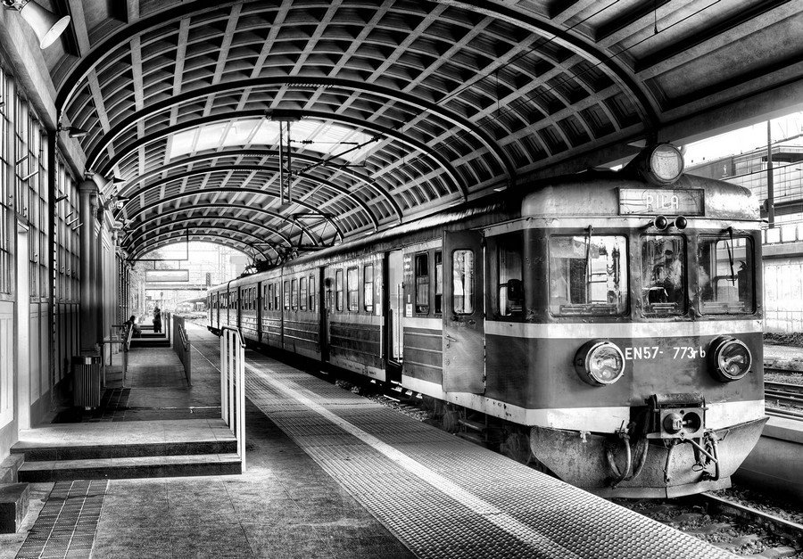 Foto tapeta: Stara podzemna željeznica (crno-bijela) - 184x254 cm