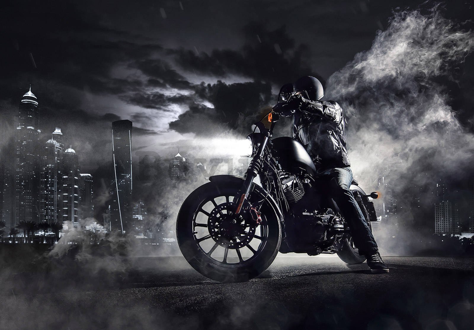Vlies foto tapeta: Motociklista u noćnom gradu - 104x70,5 cm