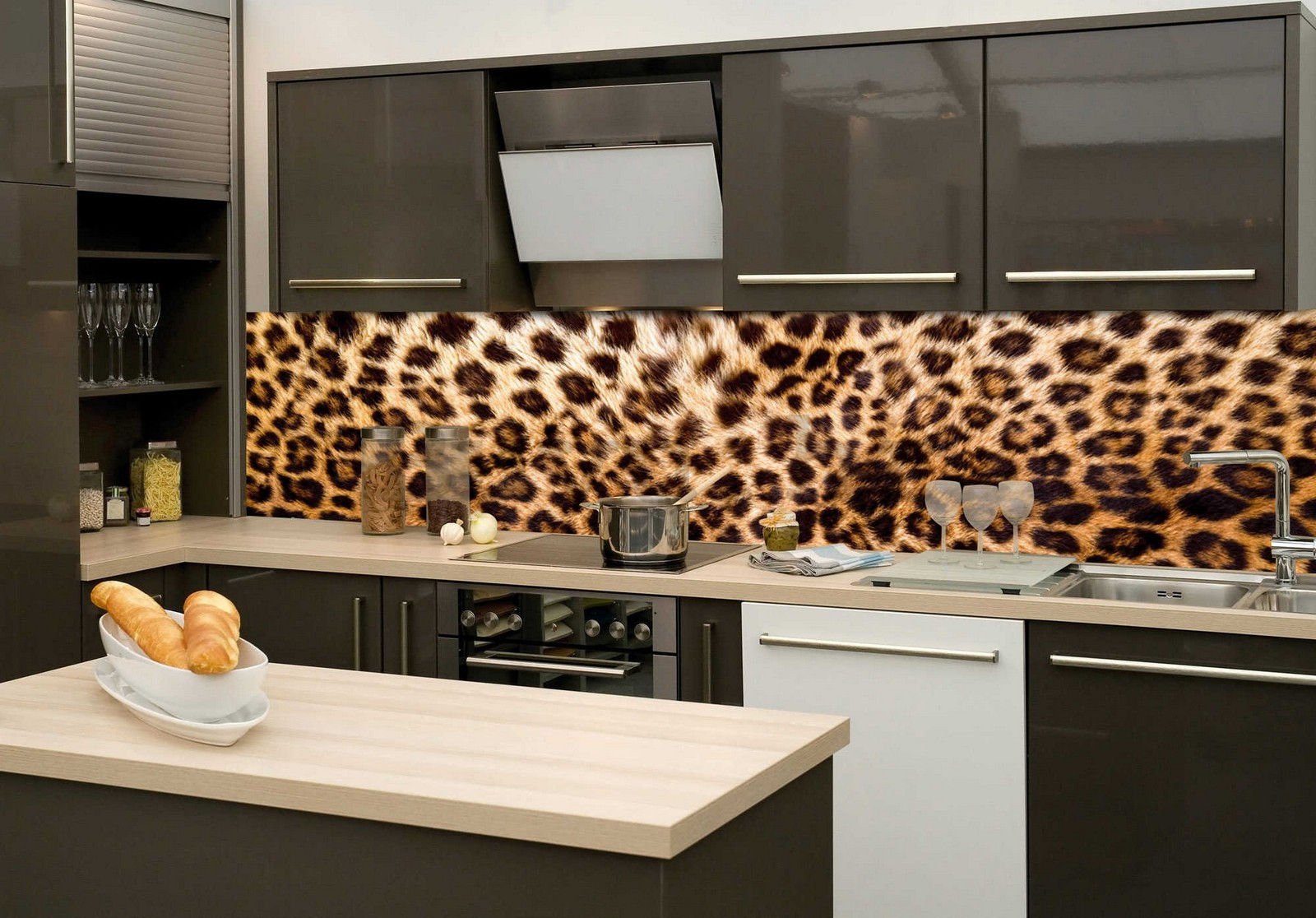 Samoljepljiva periva tapeta za kuhinju - Koža leoparda, 260x60 cm